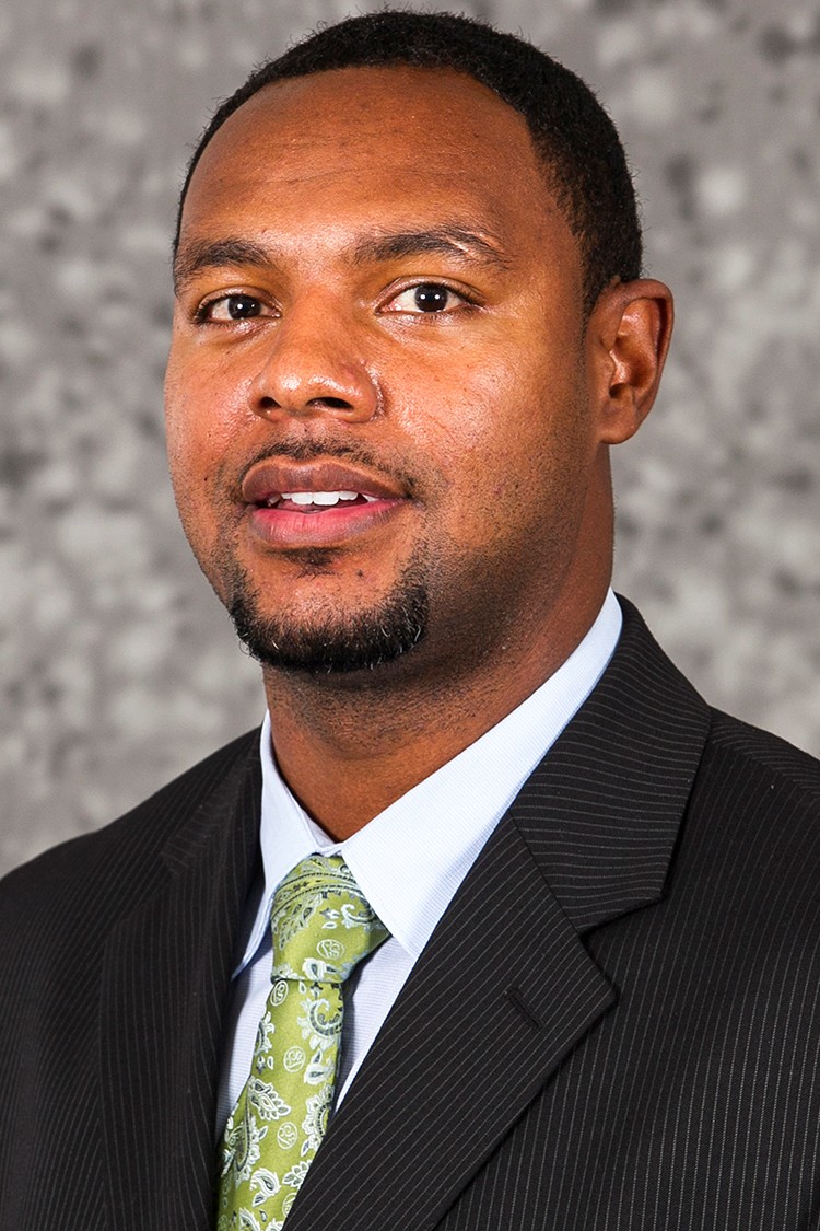 Assistant Coach Raru Archer